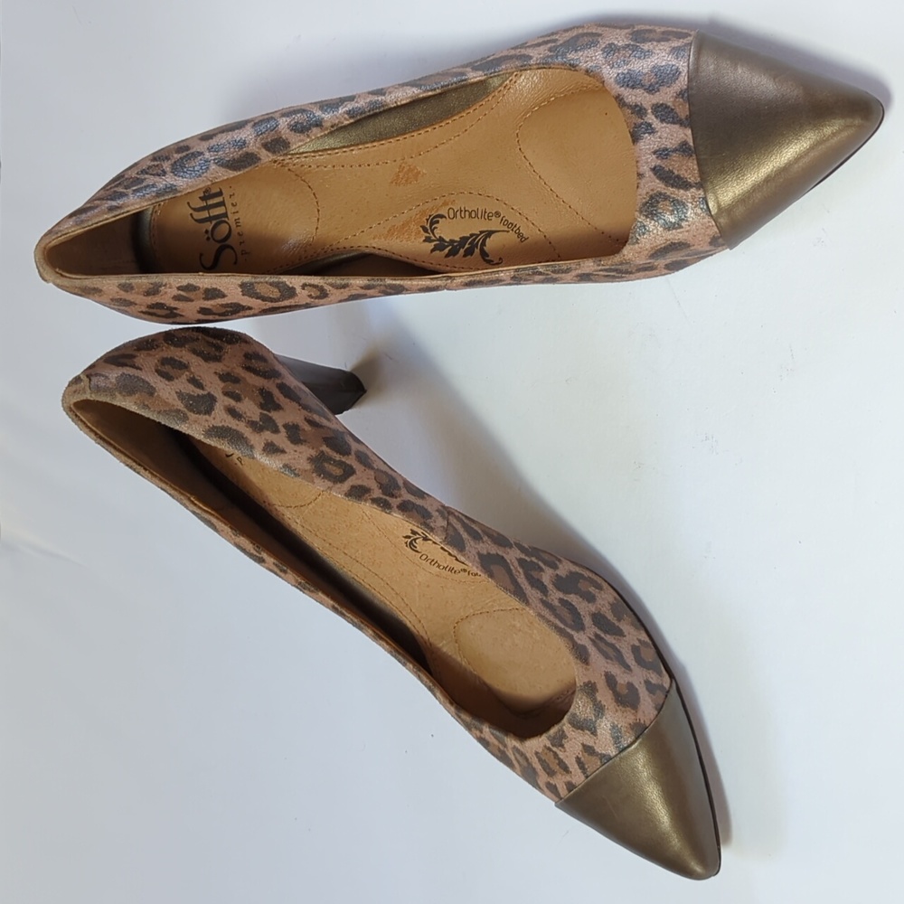 Sofft, brown leather animal print heels with bronze toe cap. Sz 10